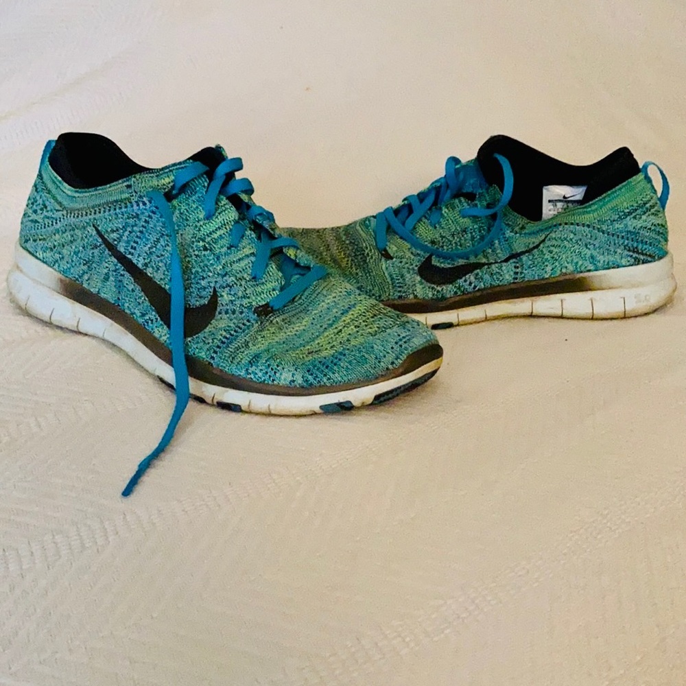 NIKE FREE TR FLYKNIT 5.0